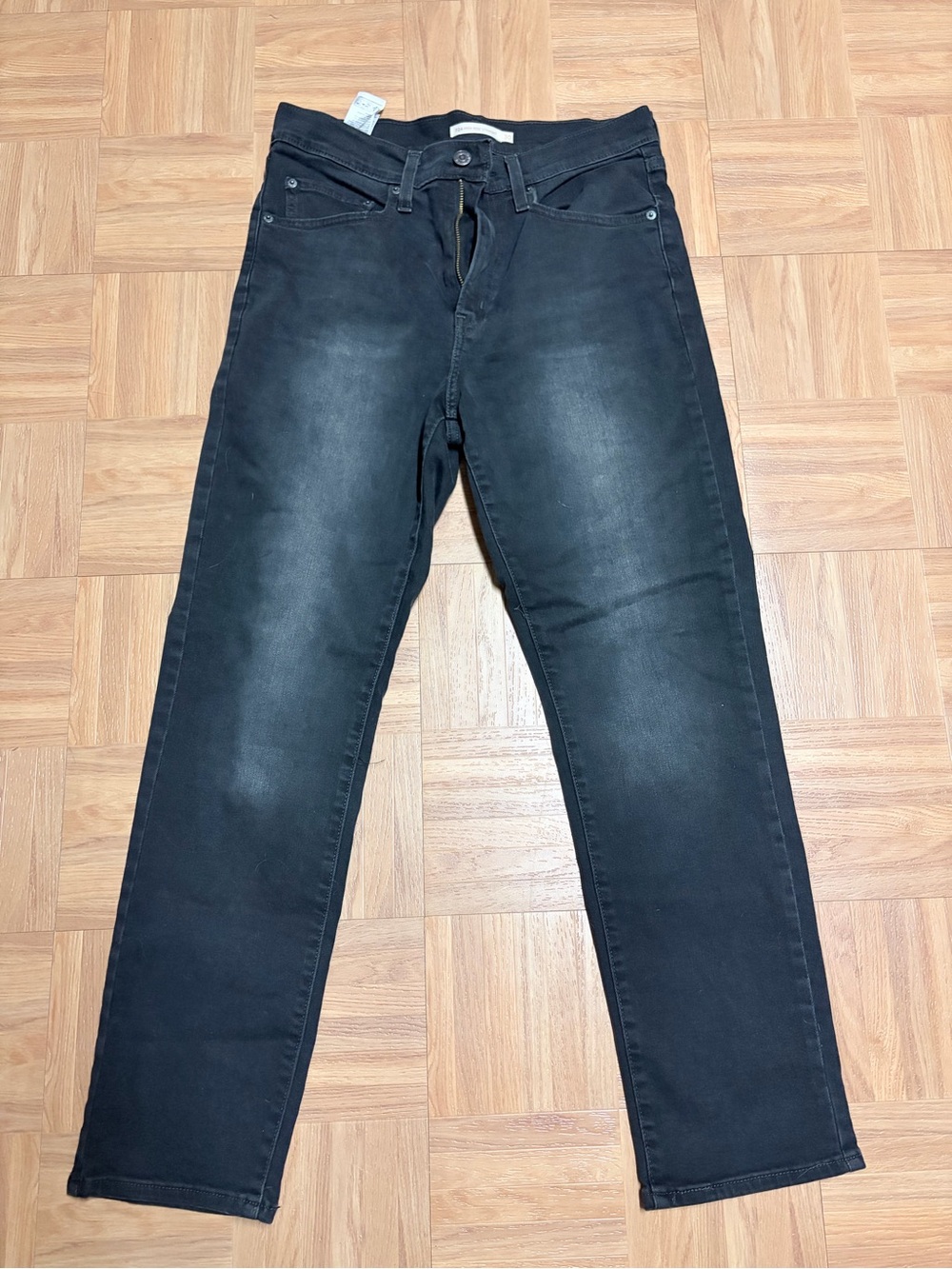 Levi's Women’s Black Slim Straight Jeans